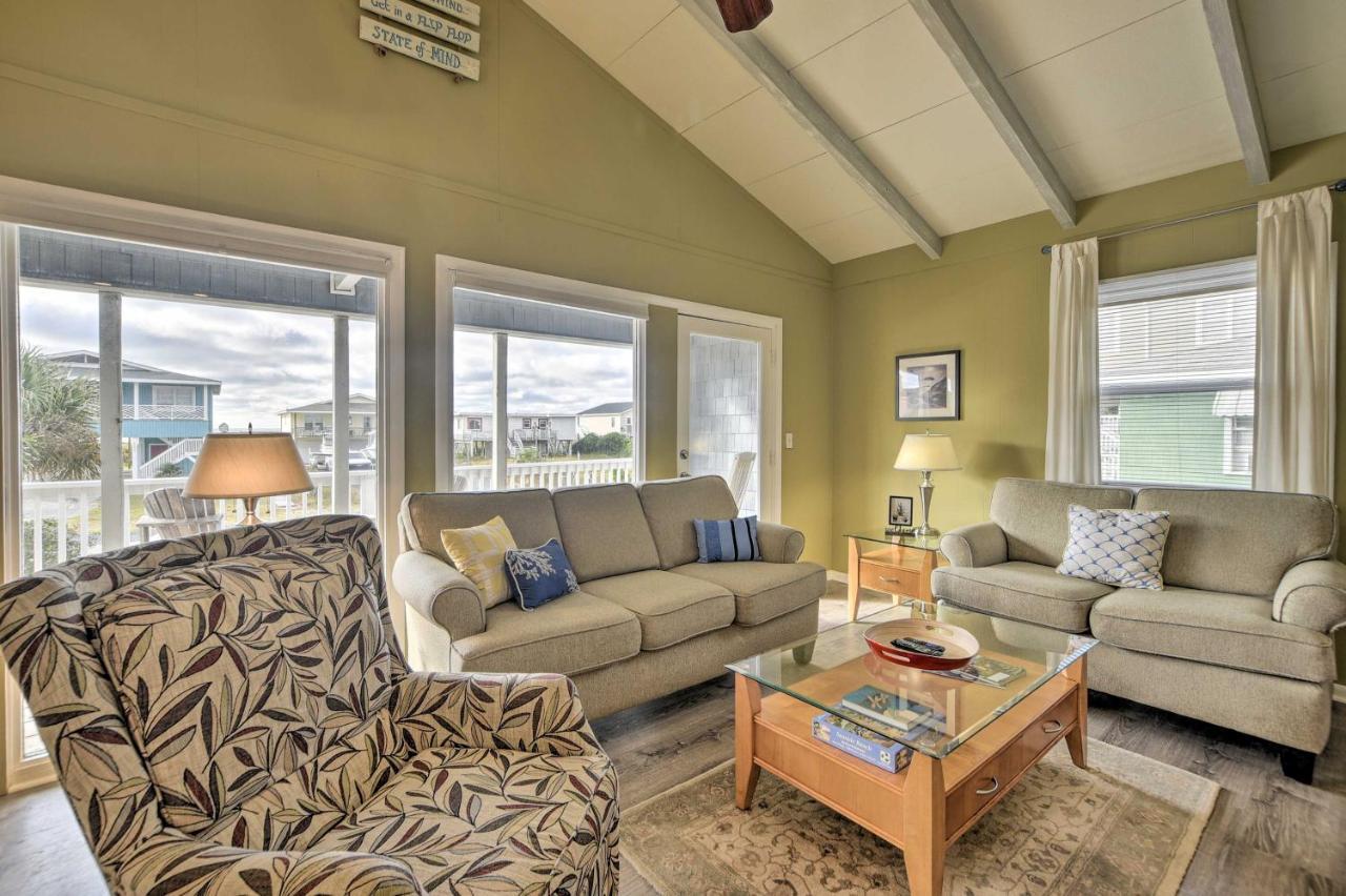 2nd-Row Holden Beach Abode - Steps to Ocean! Exterior foto